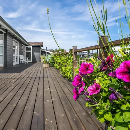 Augustenborg With Sauna V Дом отдыха *