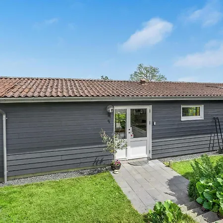 Augustenborg With Sauna V Дом отдыха *